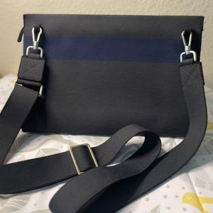 Rothy’s RETIRED Dual-Zip Crossbody - Slate Black